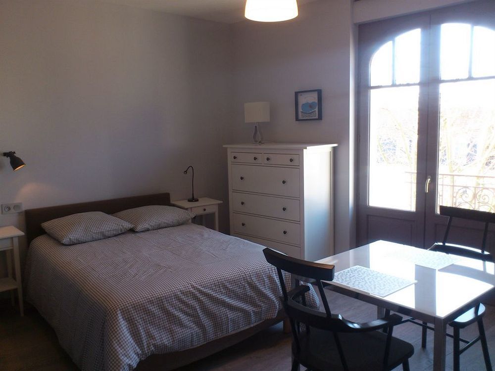 Vichy Residencia Aparthotel Bagian luar foto
